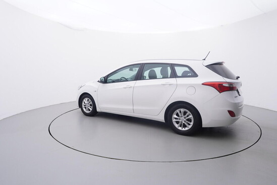 HYUNDAI I30 Trikolor 1.6 GDi 88 kW manuál_2