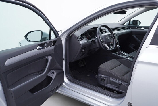 VOLKSWAGEN PASSAT VARIANT Business 2.0 TDI 110 kW automat, DPH_4