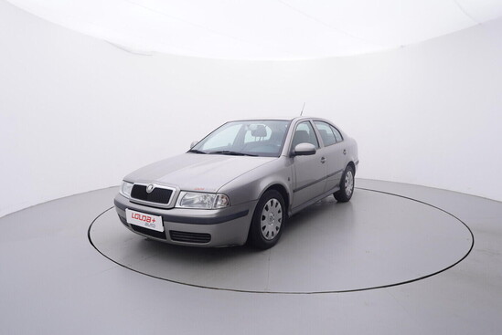 ŠKODA OCTAVIA Tour 1.6 16V 75 kW manuál_1