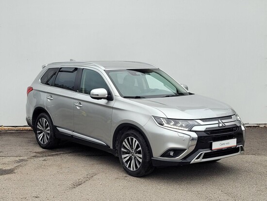 MITSUBISHI OUTLANDER Instyle+ 2.0 2.0 Mivec 110 kW automat_3