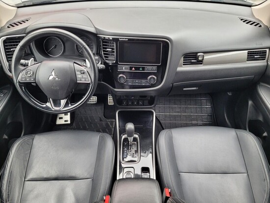 MITSUBISHI OUTLANDER Instyle+ 2.0 2.0 Mivec 110 kW automat_4