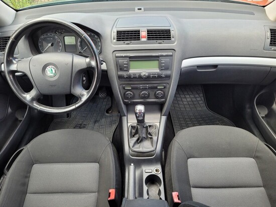 ŠKODA OCTAVIA Ambiente 1.9 TDI 77 kW manuál_4
