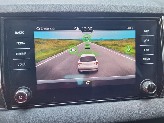 ŠKODA KAROQ Style Plus 1.5 TSI 110 kW automat_5