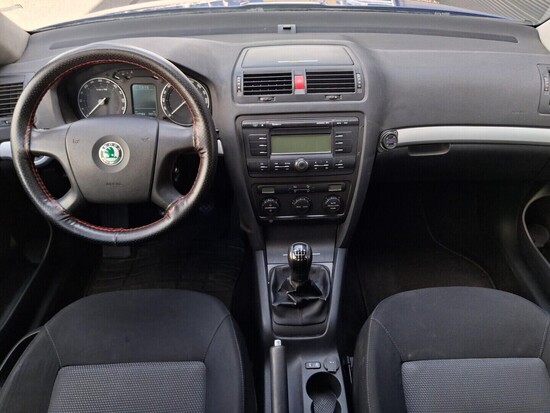 ŠKODA OCTAVIA Ambiente 1.9 TDI 77 kW manuál_4