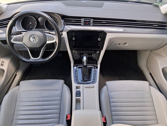 VOLKSWAGEN PASSAT Elegance 2.0 TDI 140 kW automat, DPH_4