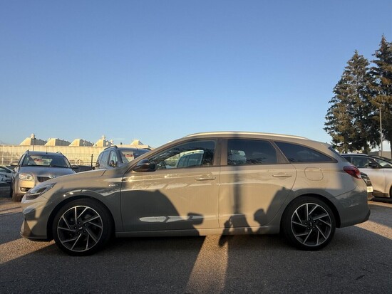 HYUNDAI I30 N- line 1.5  118 kW manuál_3
