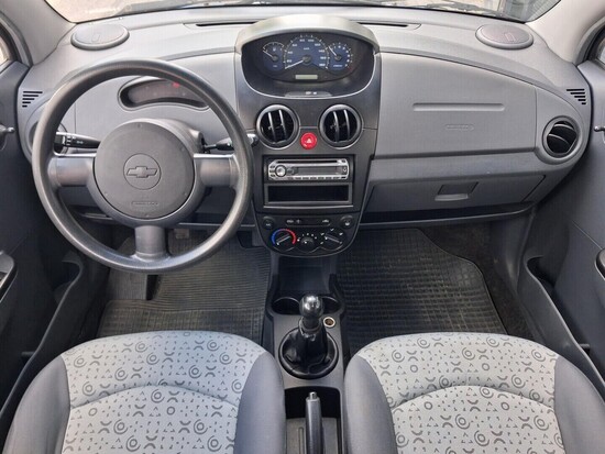 CHEVROLET SPARK 0.8 i 38 kW manuál_4