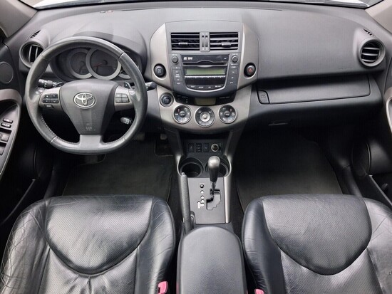 TOYOTA RAV4 Premium 2.2 D-CAT 110 kW automat_4