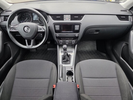 ŠKODA OCTAVIA Ambition 1.2 TSI 81 kW manuál_4