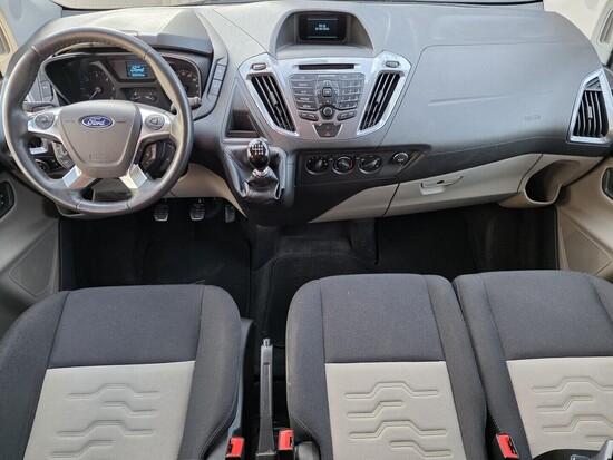 FORD TOURNEO CUSTOM Titanium 2.2 TDCi 114 kW manuál_4