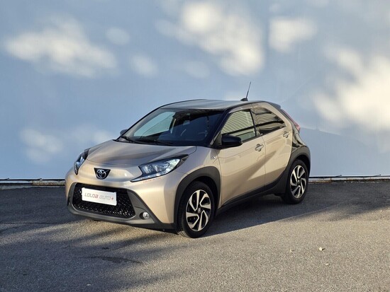 TOYOTA AYGO X Style 1.0 VVT-I 53 kW manuál_1