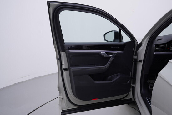 VOLKSWAGEN TOUAREG R Line 3.0 TDI 210 kW automat, DPH_4