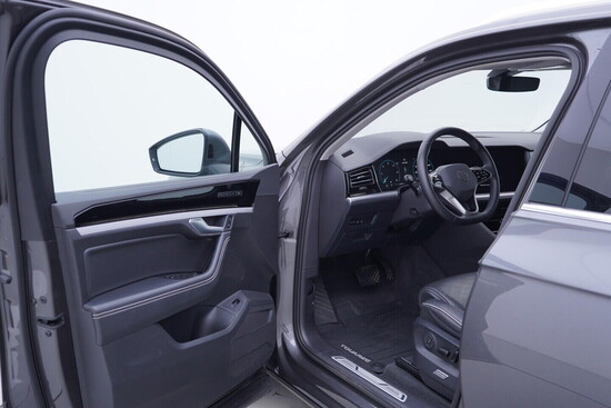VOLKSWAGEN TOUAREG Elegance 3.0 TDI 210 kW automat, DPH_4