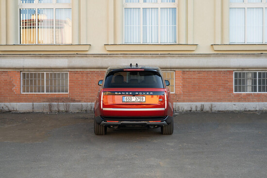 LAND-ROVER RANGE ROVER Autobiography 4.4 P530 390 kW automat, DPH_3