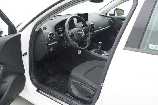AUDI A3  1.4  81 kW manuál_4