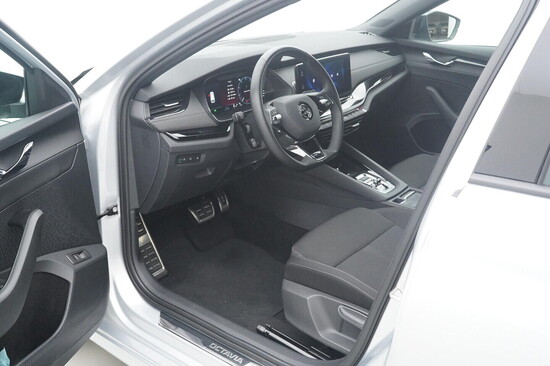 ŠKODA OCTAVIA SportLine 2.0 TDI 110 kW automat, DPH_4
