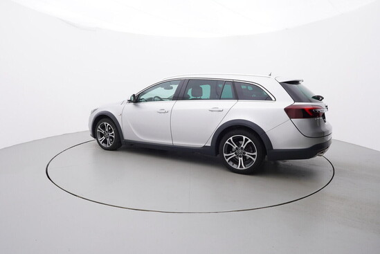OPEL INSIGNIA Country Tourer 1.6  100 kW automat_2