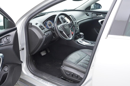 OPEL INSIGNIA Country Tourer 1.6  100 kW automat_4