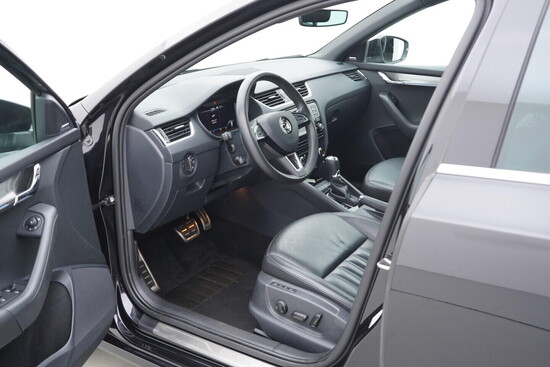 ŠKODA OCTAVIA Exclusive 2.0 TDI 110 kW automat, DPH_4