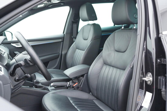 ŠKODA OCTAVIA Exclusive 2.0 TDI 110 kW automat, DPH_5