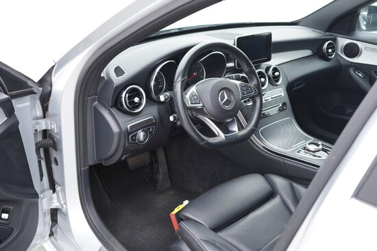 MERCEDES-BENZ TŘÍDY C C220 AMG line 125 kW automat, DPH_4