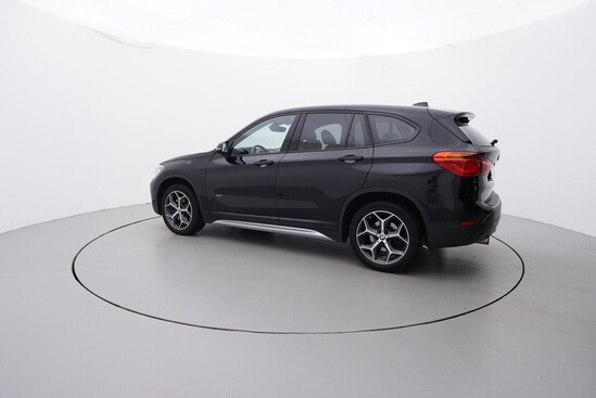 BMW X1 X line 2.0  141 kW automat_2