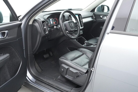 VOLVO XC40 INSCRIPTION 2.0 D4 140 kW automat_4