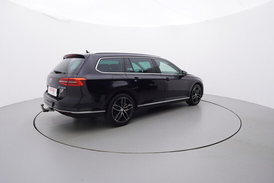 VOLKSWAGEN PASSAT VARIANT Carat 2.0 TDI 140 kW automat_3