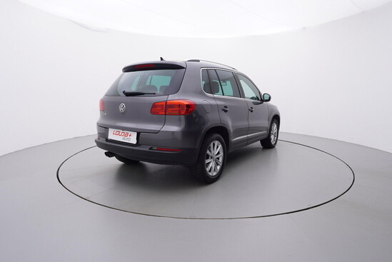 VOLKSWAGEN TIGUAN Carat 2.0 TDI 130 kW automat_3