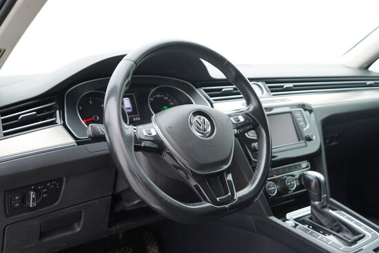 VOLKSWAGEN PASSAT Highline 2.0 TDI 140 kW automat_5