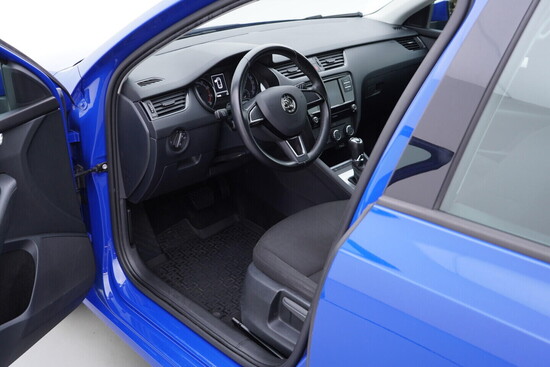 ŠKODA OCTAVIA Active Plus 1.5 TSI CNG 96 kW automat, DPH_4