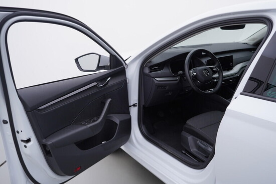 ŠKODA OCTAVIA Ambition Plus 1.5 TSI 110 kW manuál, DPH_4
