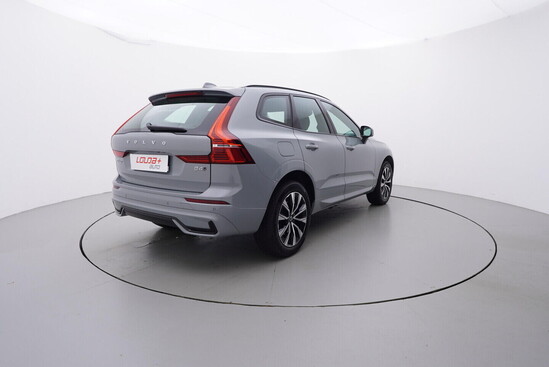 VOLVO XC60 Plus Dark 2.0 B4 145 kW automat, DPH_3