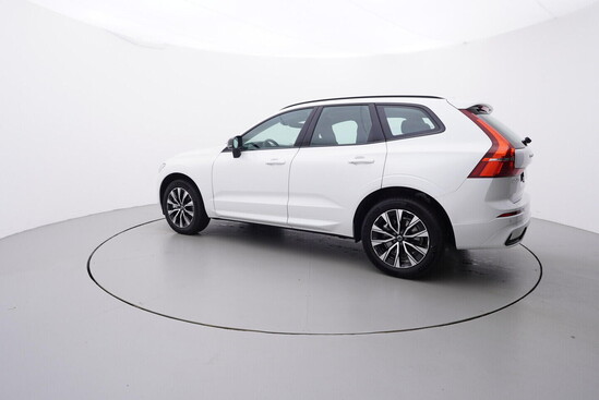 VOLVO XC60 Plus Dark 2.0 B4 145 kW automat, DPH_2