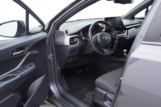 TOYOTA C-HR Active 1.8 90 kW automat_4