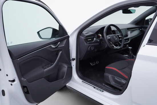 ŠKODA SCALA Monte Carlo 1.5 TSI 110 kW automat, DPH_4