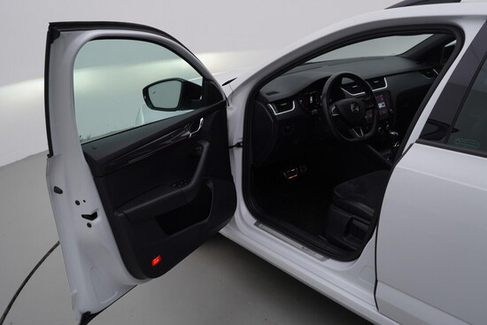 ŠKODA OCTAVIA RS 2.0 TDI 135 kW automat_4
