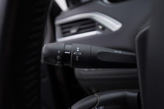 PEUGEOT 2008 1.6 73 kW manuál_5