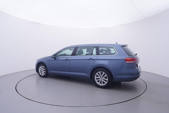 VOLKSWAGEN PASSAT VARIANT Comfortline 1.6 TDI 88 kW manuál_2