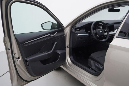 ŠKODA OCTAVIA Selection 1.5 TSI 110 kW manuál, DPH_4