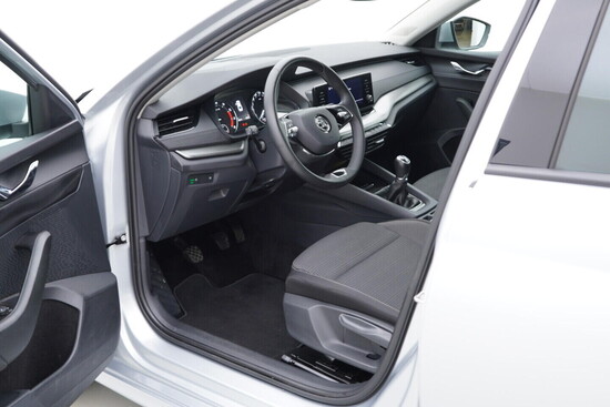 ŠKODA OCTAVIA Ambition 1.5 TSI 110 kW manuál, DPH_4
