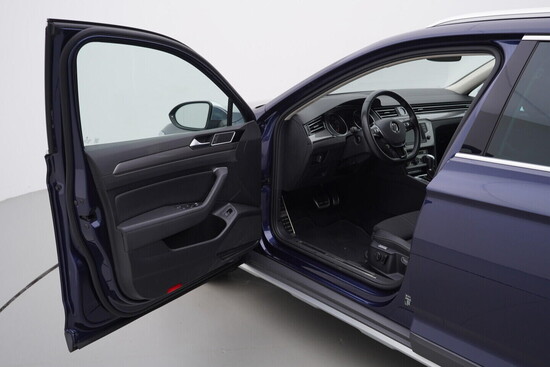 VOLKSWAGEN PASSAT ALLTRACK Alltrack 2.0 TSI 162 kW automat_4