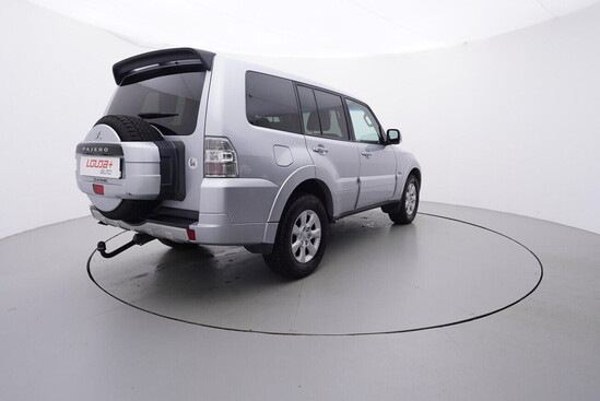 MITSUBISHI PAJERO  3.2  147 kW manuál_3