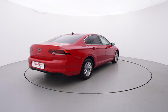 VOLKSWAGEN PASSAT Business 2.0 TDI 110 kW manuál, DPH_3