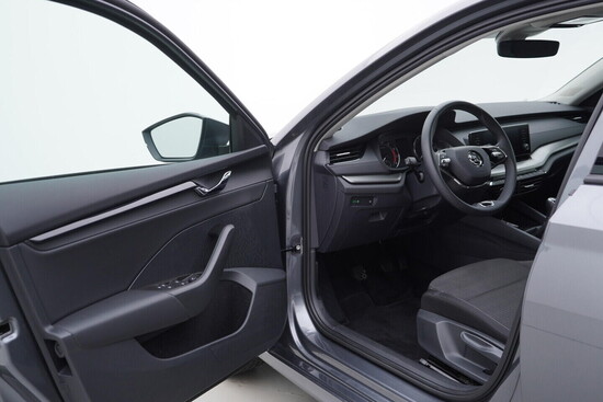 ŠKODA OCTAVIA Ambition 1.5 TSI 110 kW manuál, DPH_4