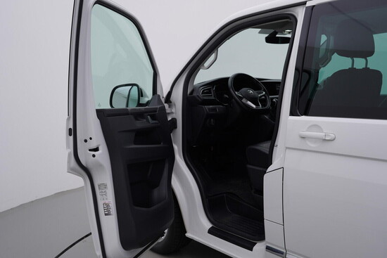 VOLKSWAGEN MULTIVAN Highline 2.0 TDI 146 kW automat, DPH_4
