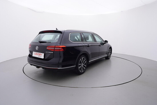 VOLKSWAGEN PASSAT VARIANT HIGHLINE 2.0 TDI 110 kW automat_3