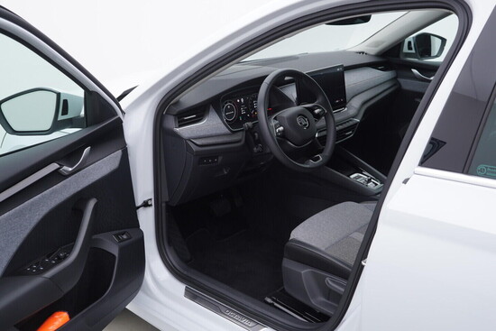 ŠKODA OCTAVIA Top Selection 2.0 TDI 110 kW automat, DPH_4
