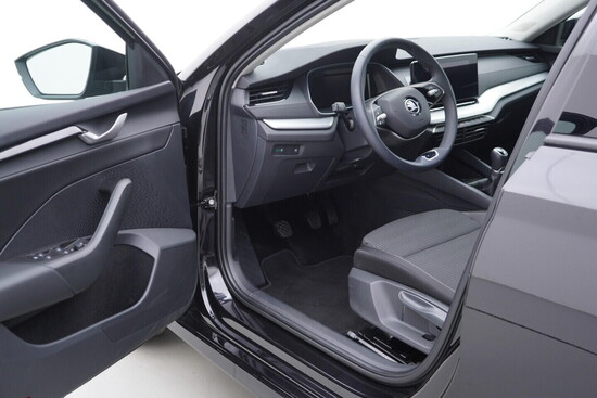 ŠKODA OCTAVIA Selection 1.5 TSI 110 kW manuál, DPH_4