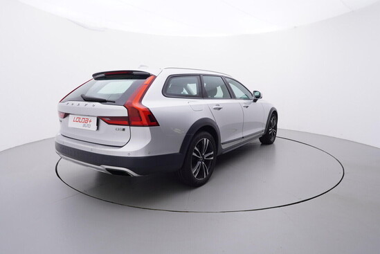 VOLVO V90 Cross Country 2.0  173 kW automat, DPH_3